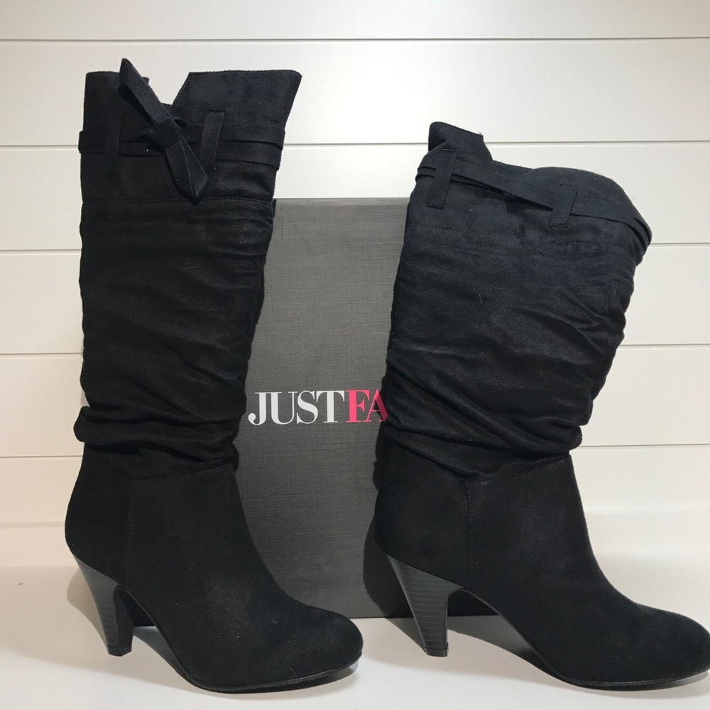 NWT black boots